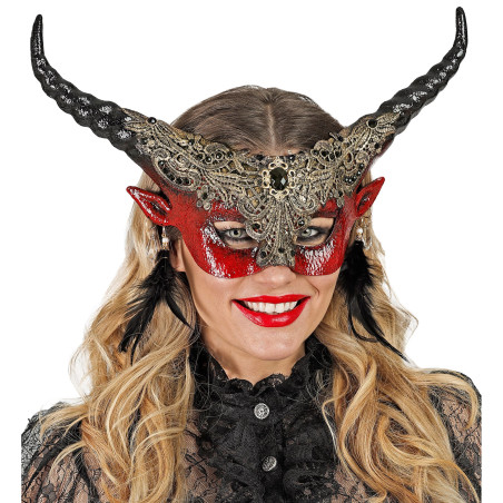 Devil's eye mask with earrings