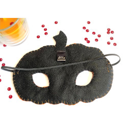 angry-pumkin-mask-ditte-mp40-3