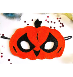 angry-pumpkin-mask-ditte-mp40-8