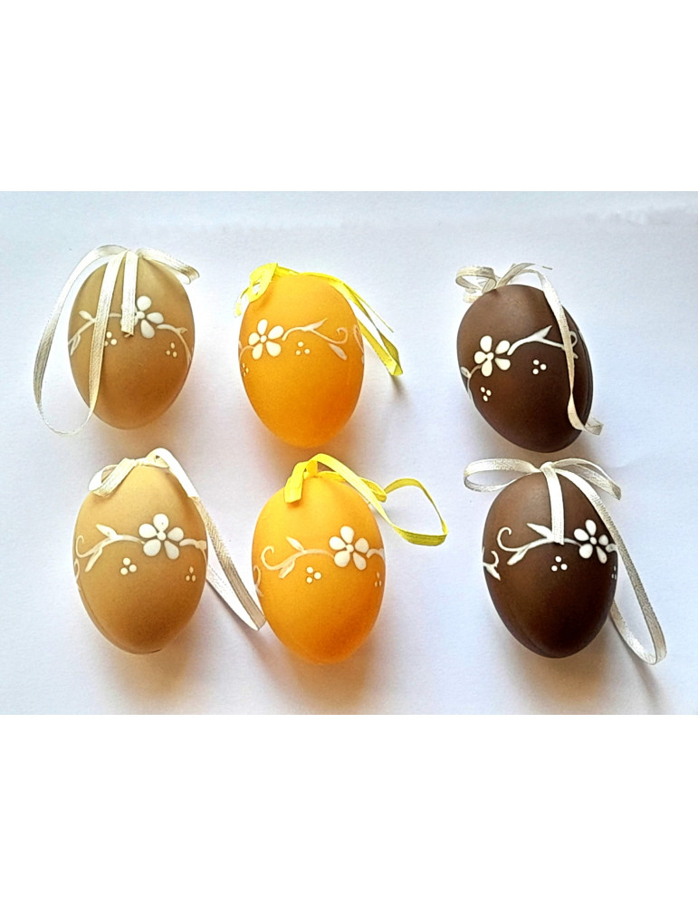 Plastic eggs, 6 pcs.