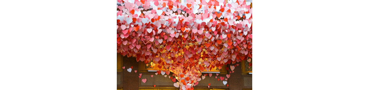 Valentine's Day decorations, balloons, holiday accessories and romantic gift ideas | Ditte.eu